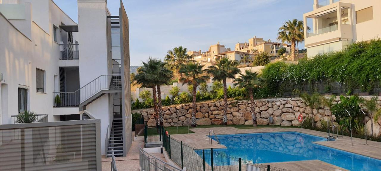 Baviera Hills Holiday Apartment カレタ・デ・ベレス エクステリア 写真