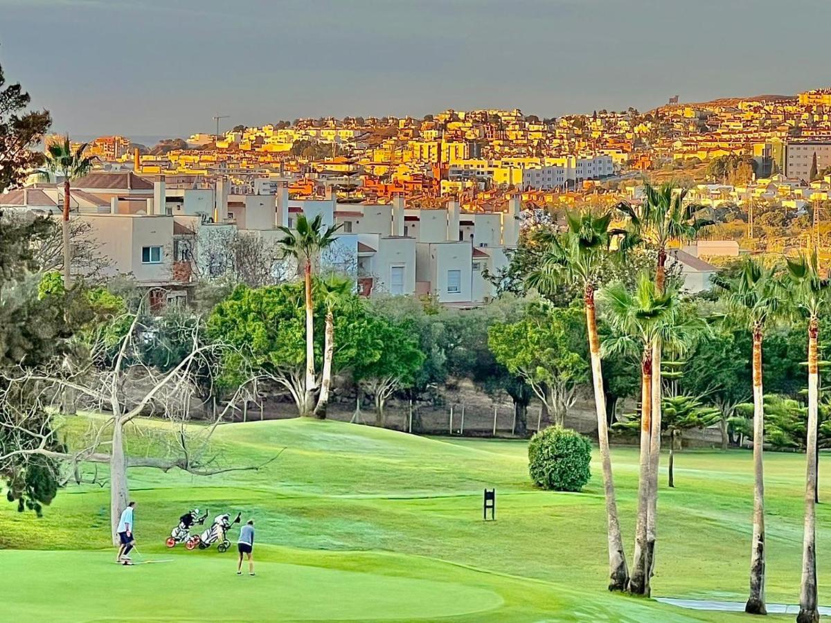 Baviera Hills Holiday Apartment カレタ・デ・ベレス エクステリア 写真